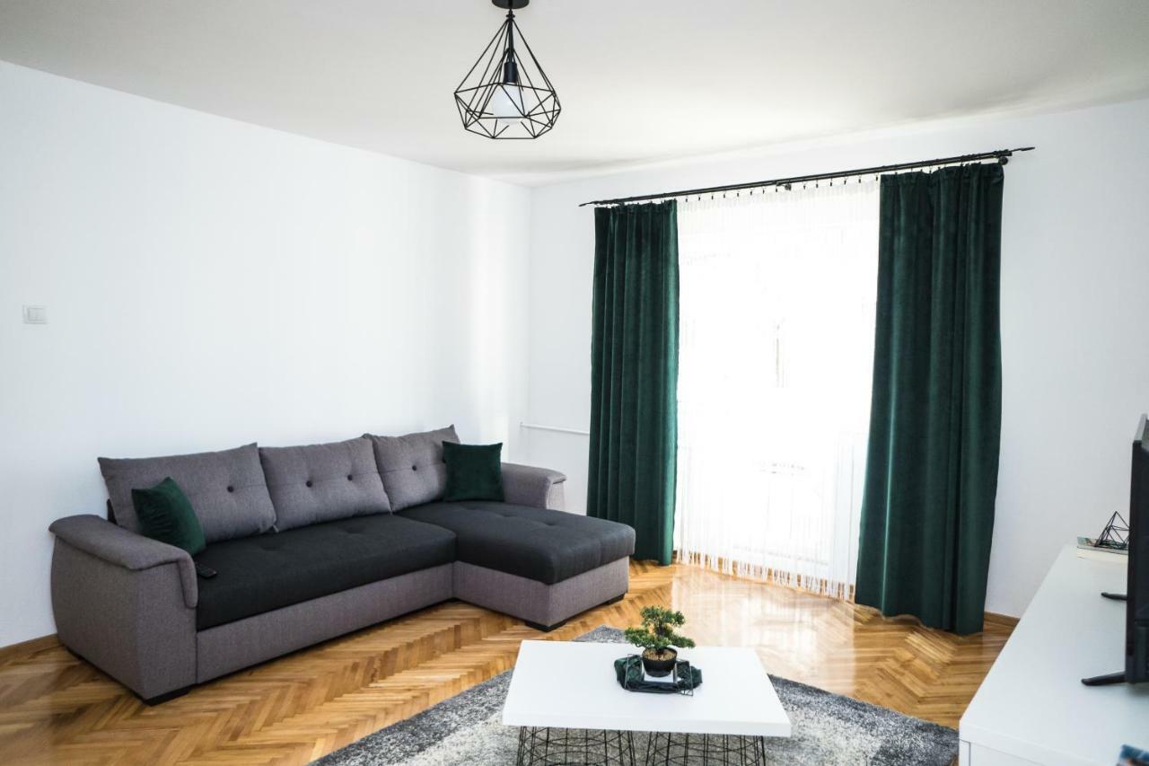 Tania Apartament Oradea Exterior photo