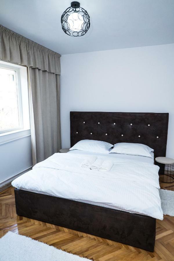 Tania Apartament Oradea Exterior photo